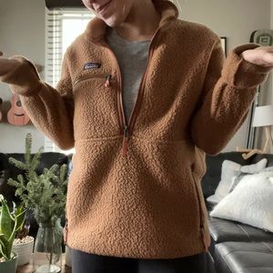 Patagonia half zip, fleece